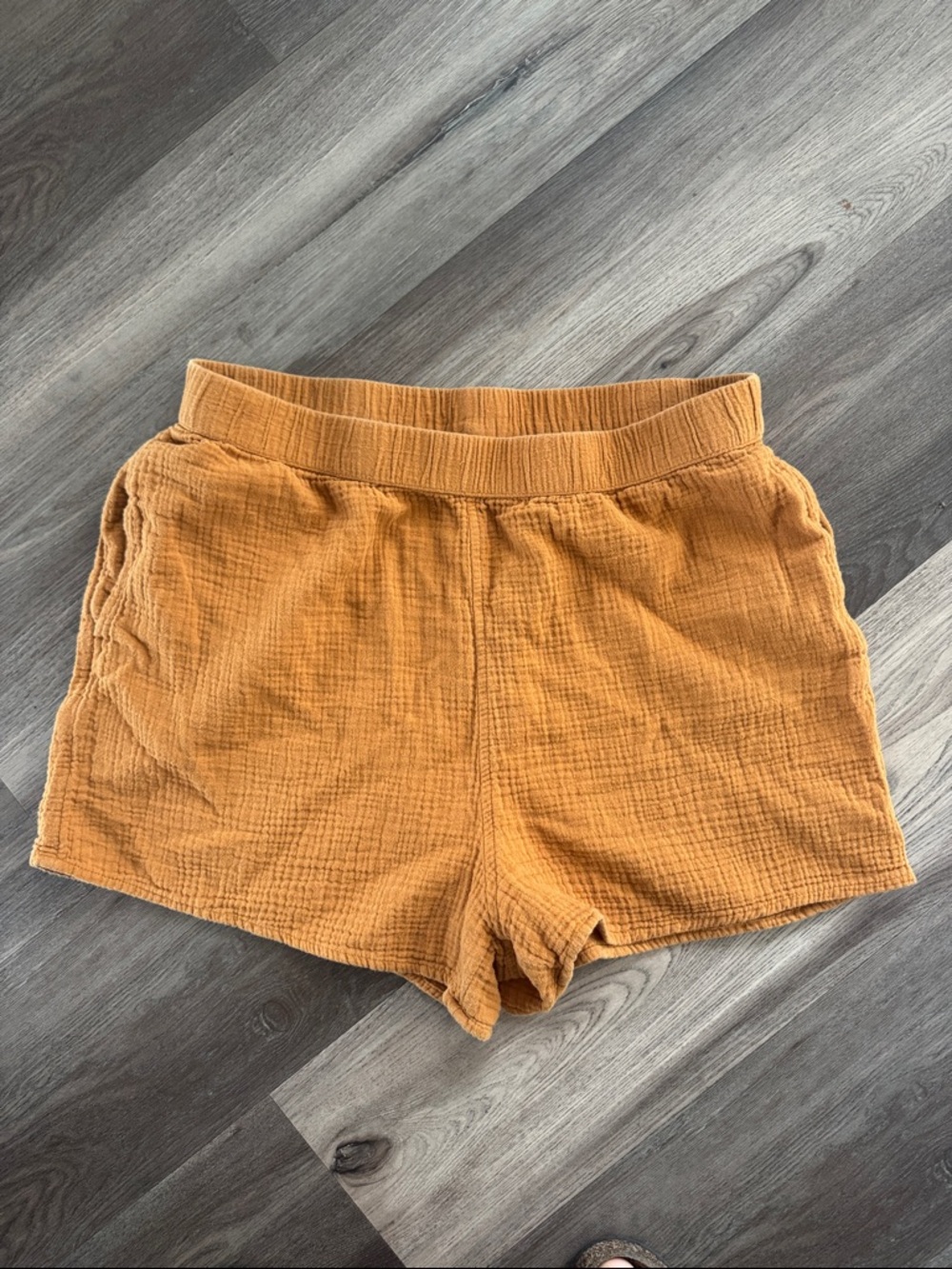 Universal Thread Women's Mustard 100% Cotton Casual Shorts-High Waisted